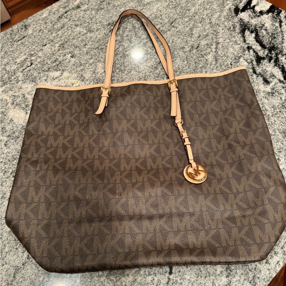 Handbags - Large Michael Kors shoulder Totes